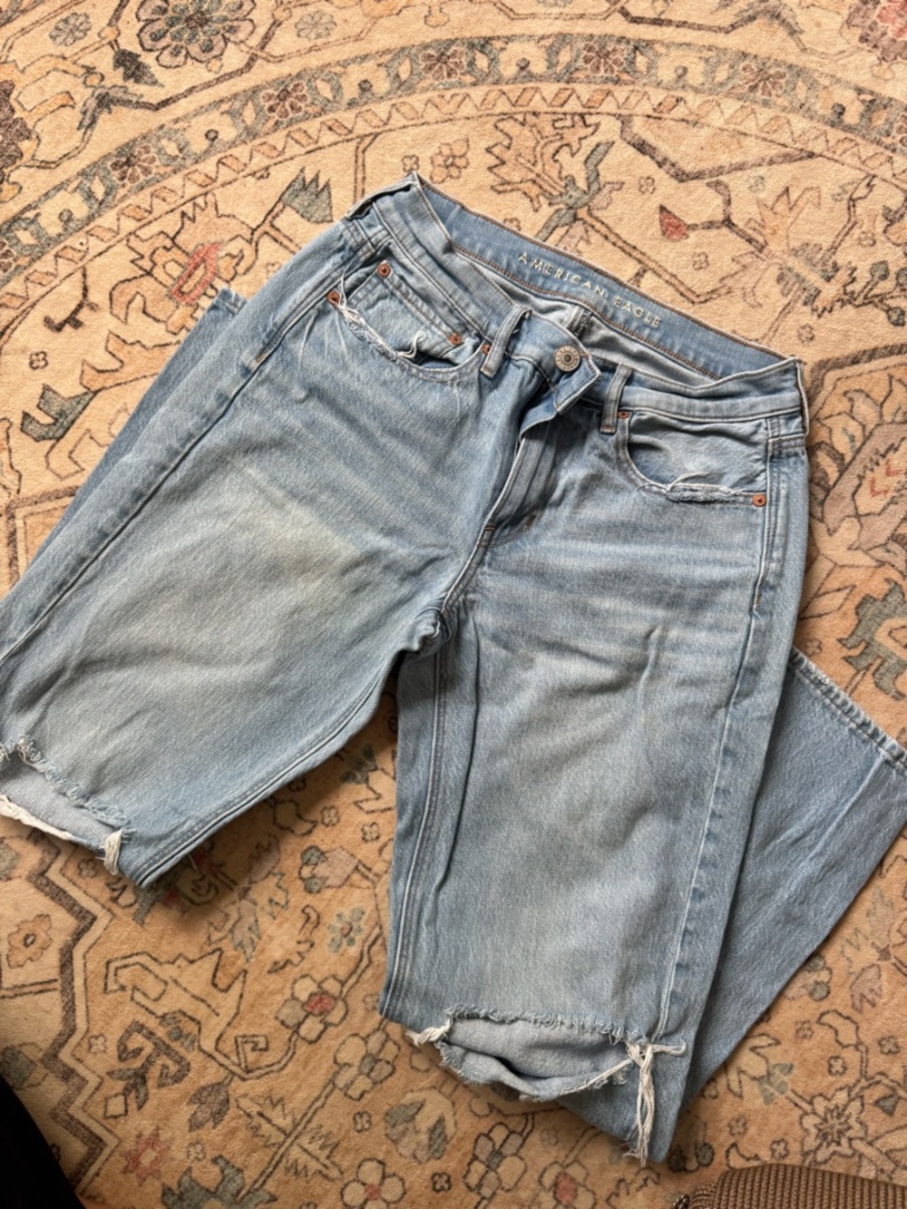 American Eagle Outfitters Light Blue Cropped Jeans